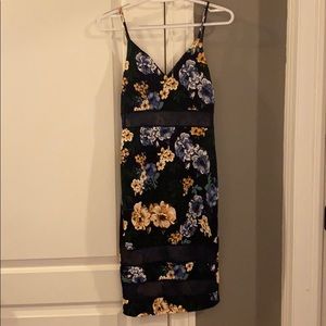 Floral body con dress new with tags